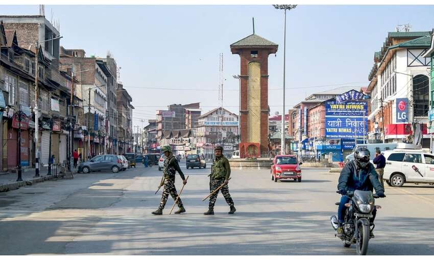 आंकड़ों में देखें बदलते कश्मीर की तस्वीर, 90 के दशक में हुई सबसे ज्यादा हत्याएं