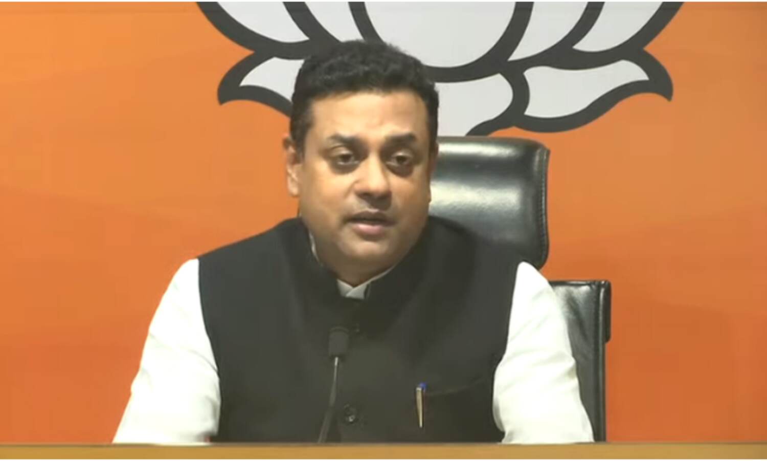 राहुल गांधी भ्रम और झूठ की राजनीति करते है : संबित पात्रा