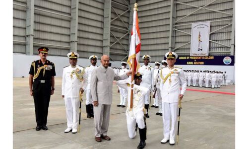 नेवल एविएशन हंस सर्वोच्च सम्मान से सम्मानित, राष्ट्रपति ने दिया प्रेजिडेंट कलर