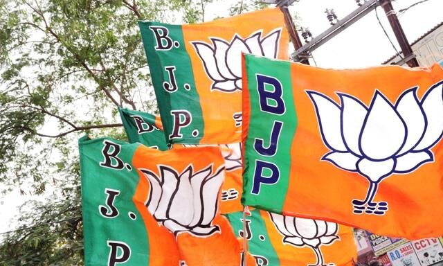 मप्र के 12 मंत्रियों पर भाजपा संगठन की टेढ़ी निगाहें