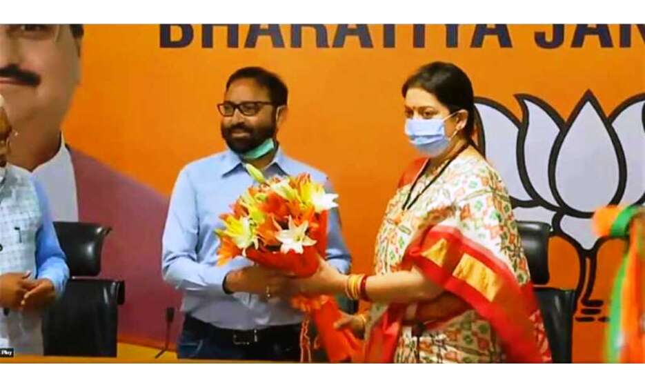 उत्तराखंड में चुनाव से पहले दलबदल शुर, निर्दलीय विधायक पंवार भाजपा में शामिल उत्तराखंड में चुनाव से पहले दलबदल शुर, निर्दलीय विधायक पंवार भाजपा में शामिल