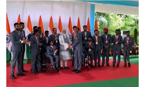 प्रधानमंत्री ने पैरालंपिक पदकवीरों का किया सम्मान, कहा - आपने बढ़ाया  देश का मान