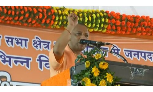 देवरिया और कुशीनगर में जल्द खुलेंगी चीनी मिलें : योगी आदित्यनाथ