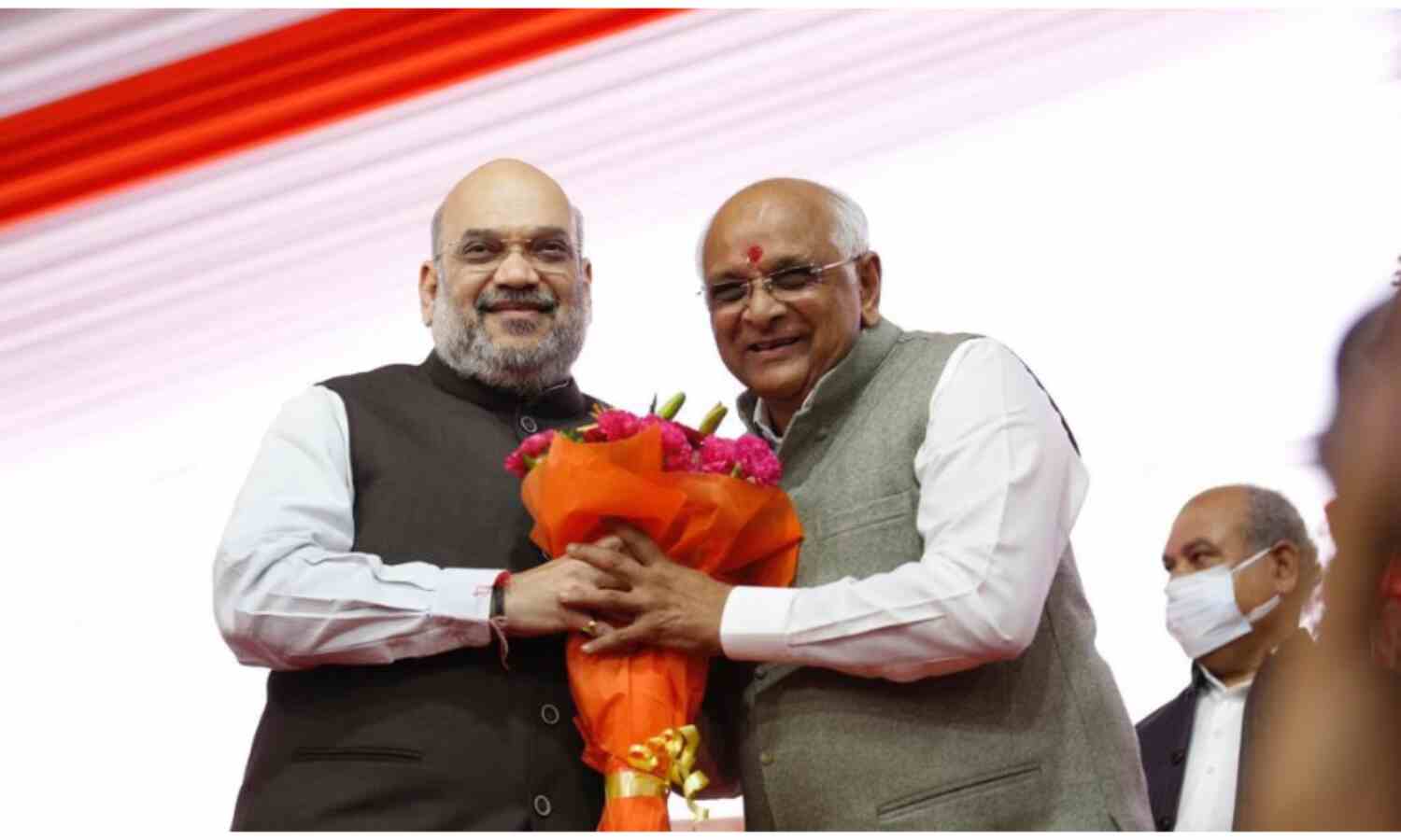 मुख्यमंत्री भूपेंद्र पटेल ने संभाला कार्यभार, पत्नी ने सीएम बनने पर कही ये बात