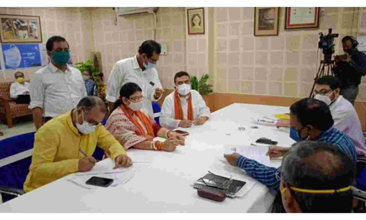 भवानीपुर सीट से भाजपा प्रत्याशी प्रियंका ने भरा नामांकन, कहा - यह न्याय की लड़ाई है