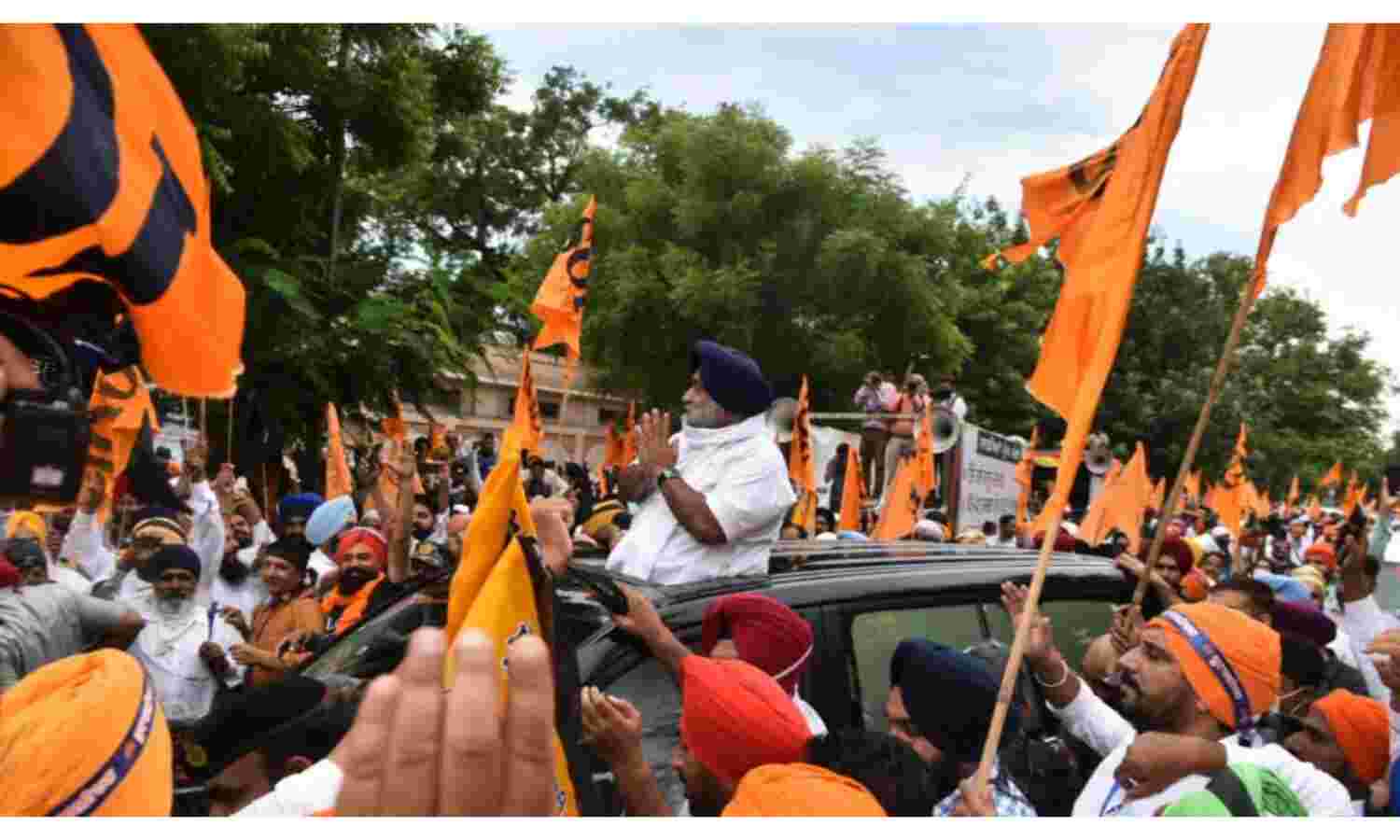 कृषि कानूनों के विरोध में अकाली दल ने मनाया काला दिवस, संसद तक निकाल रहे मार्च