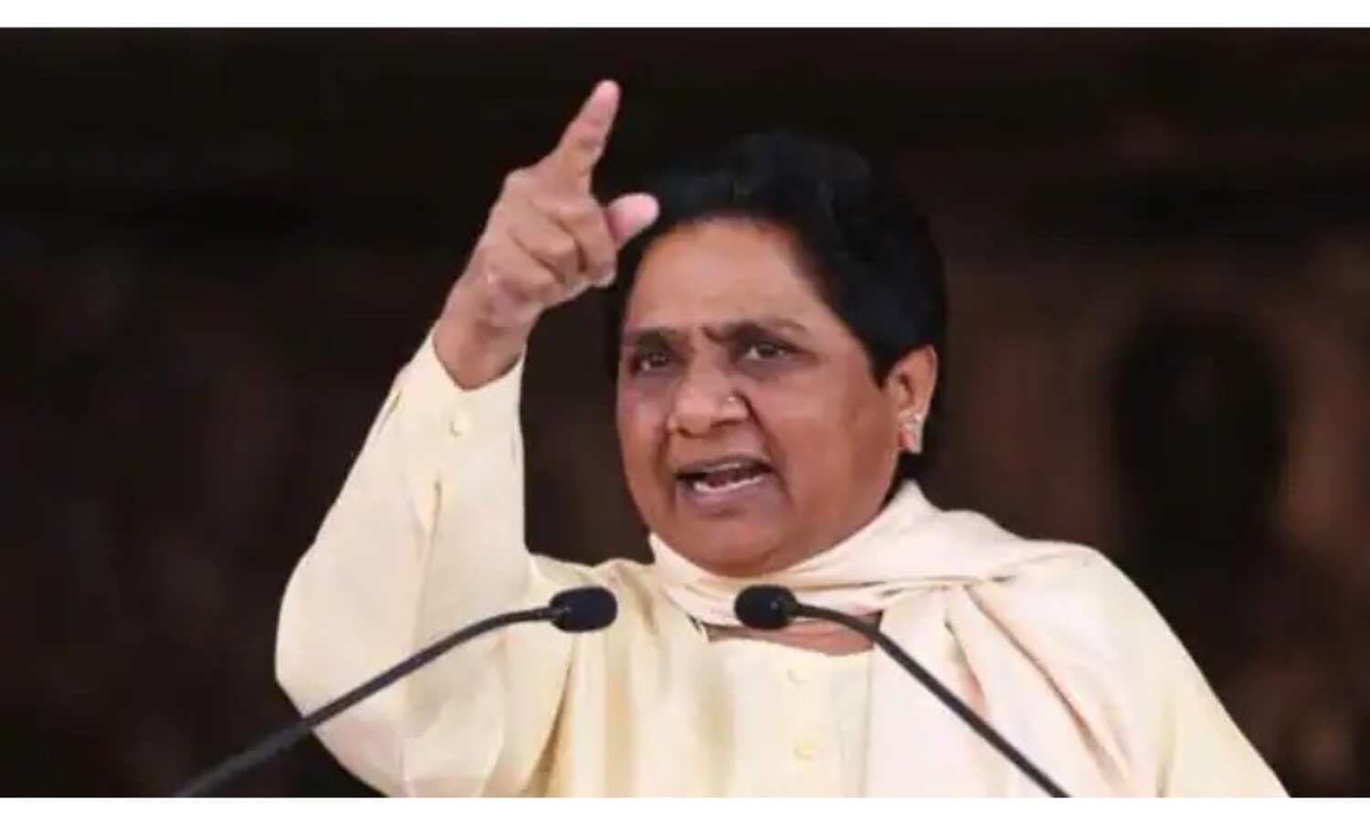 कांग्रेस की चाल से बहनजी नाराज, कहा - कम समय के लिए दलित मुख्यमंत्री बनना चुनावी हथकंडा