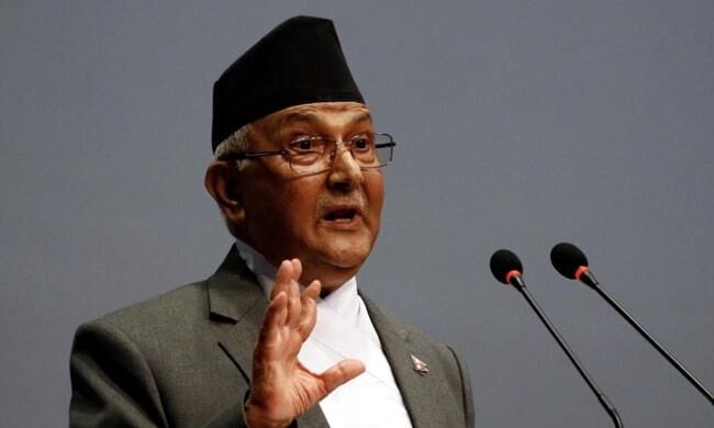 नेपाल के पूर्व प्रधानमंत्री ओली का दावा : भारत ने दी थी संविधान लागू नहीं करने की धमकी