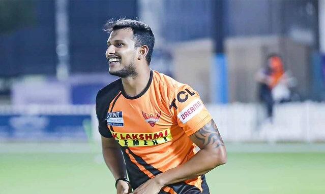 IPL में कोरोना की एंट्री, सनराइजर्स हैदराबाद के गेंदबाज टी नटराजन संक्रमित