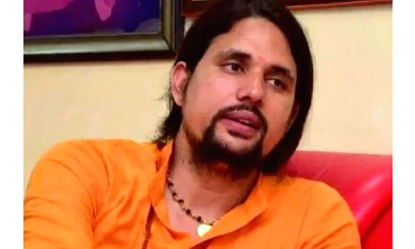 14 दिन की न्यायिक हिरासत में आनंद गिरी और आद्या तिवारी भेजे गए जेल