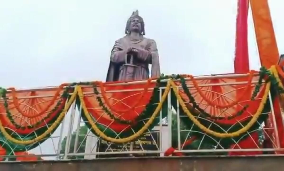 नोएडा में बोले CM योगी, सही समय पर धूमधाम से लाएंगे जनसंख्या कानून