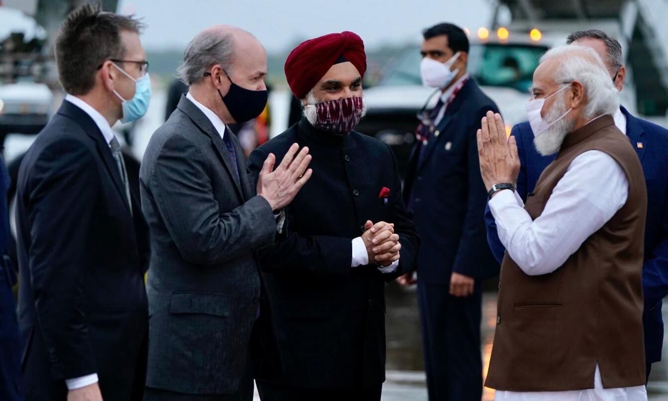 प्रधानमंत्री मोदी पहुंचे वाशिंगटन, गर्मजोशी भरा स्वागत हुआ प्रधानमंत्री मोदी पहुंचे वाशिंगटन, गर्मजोशी भरा स्वागत हुआ