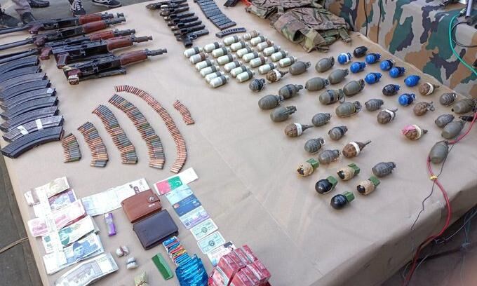 उरी में घुसपैठ की कोशिश नाकाम, 3 आतंकी ढ़ेर, हथियार और गोला-बारूद बरामद