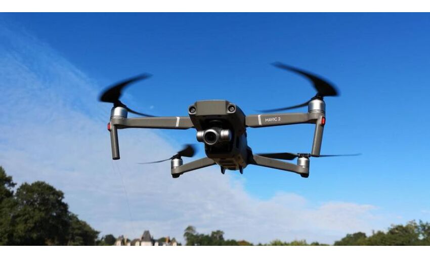 पाकिस्तानी ड्रोन को BSF ने खदेड़ा, भारतीय सीमा में कर रहा था रेकी