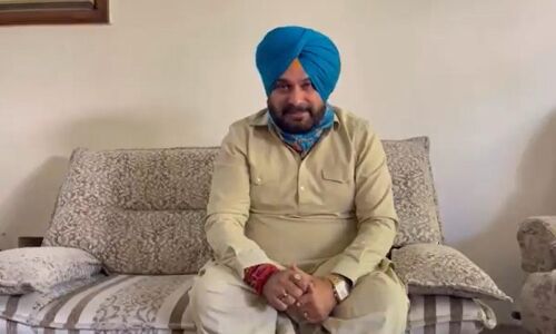 हक और सच की लड़ाई आखिरी दम तक लड़ता रहूंगा : नवजोत सिंह सिद्धू