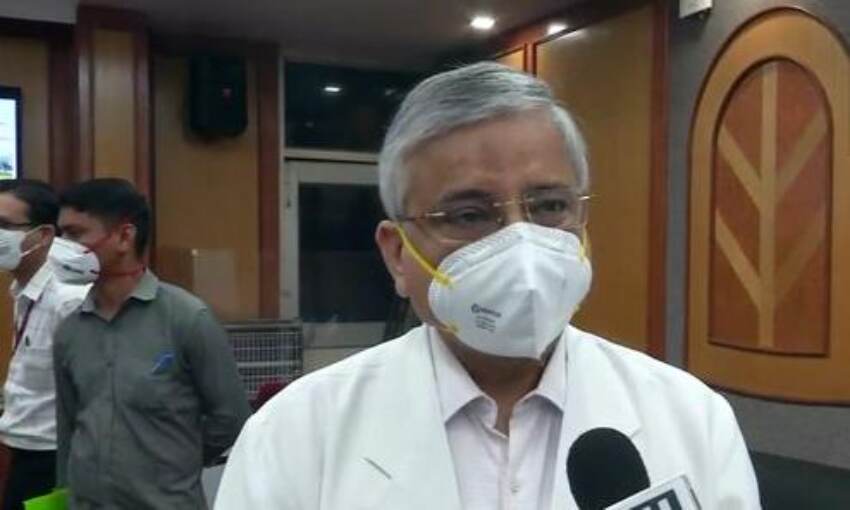 कोरोना वैक्सीन सुरक्षा कवच की तरह है, सभी लोग जरूर लगवाएं : रणदीप गुलेरिया