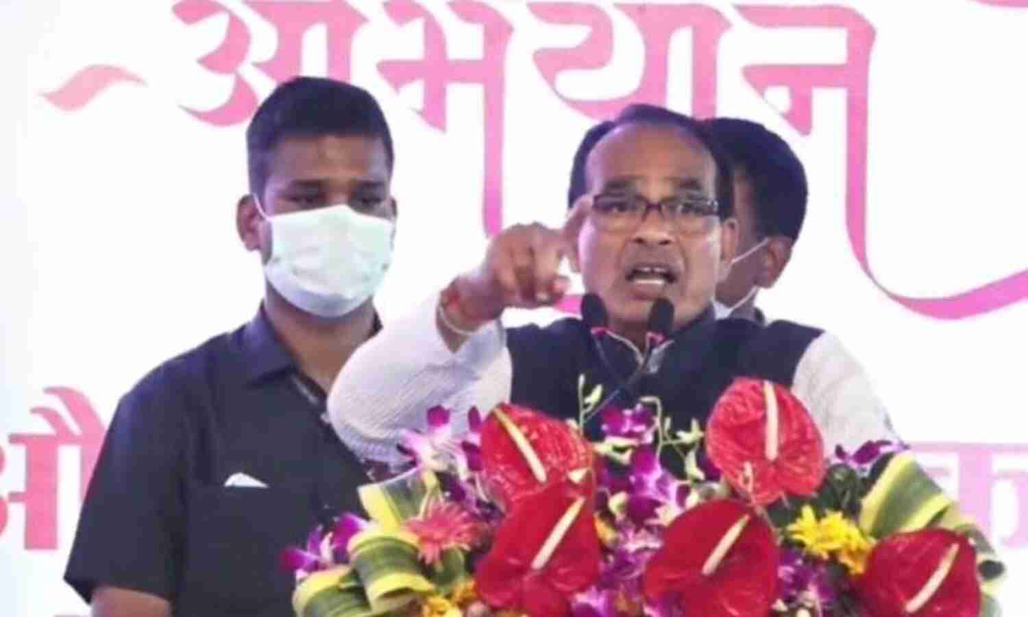 प्रधानमंत्री गांधी जी के बताए मार्ग पर चलकर सरकार चला रहे है : मुख्यमंत्री