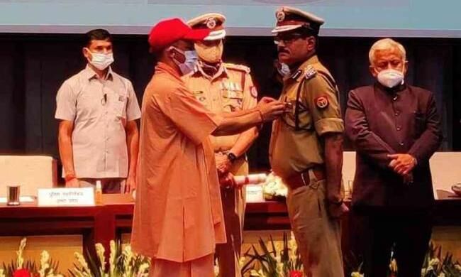 आईजी अनिल राय को मिला राष्ट्रपति पुलिस पदक, मुख्यमंत्री ने किया सम्मानित