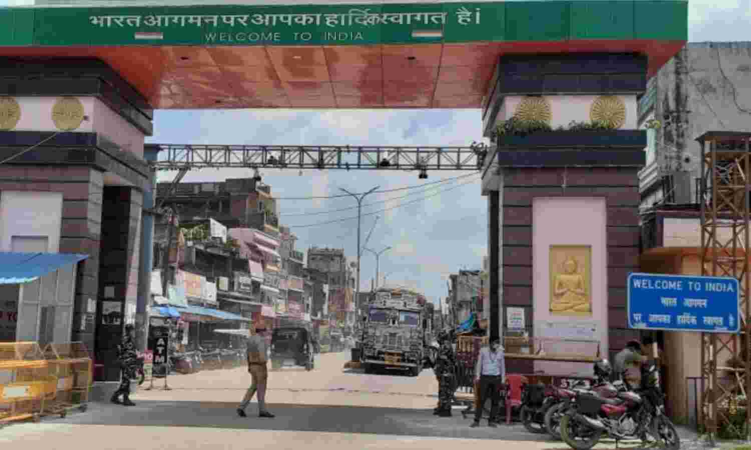 डेढ़ साल बाद खुला भारत-नेपाल का सोनौली बॉर्डर, आवाजाही हुई शुरू