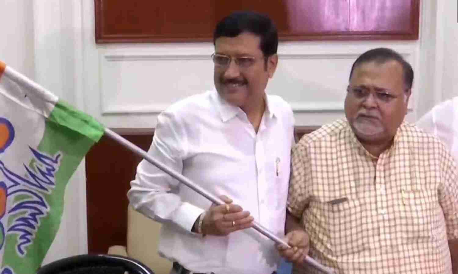 सब्यसाची दत्त ने 2 साल बाद की घर वापसी, तृणमूल कांग्रेस में हुए शामिल