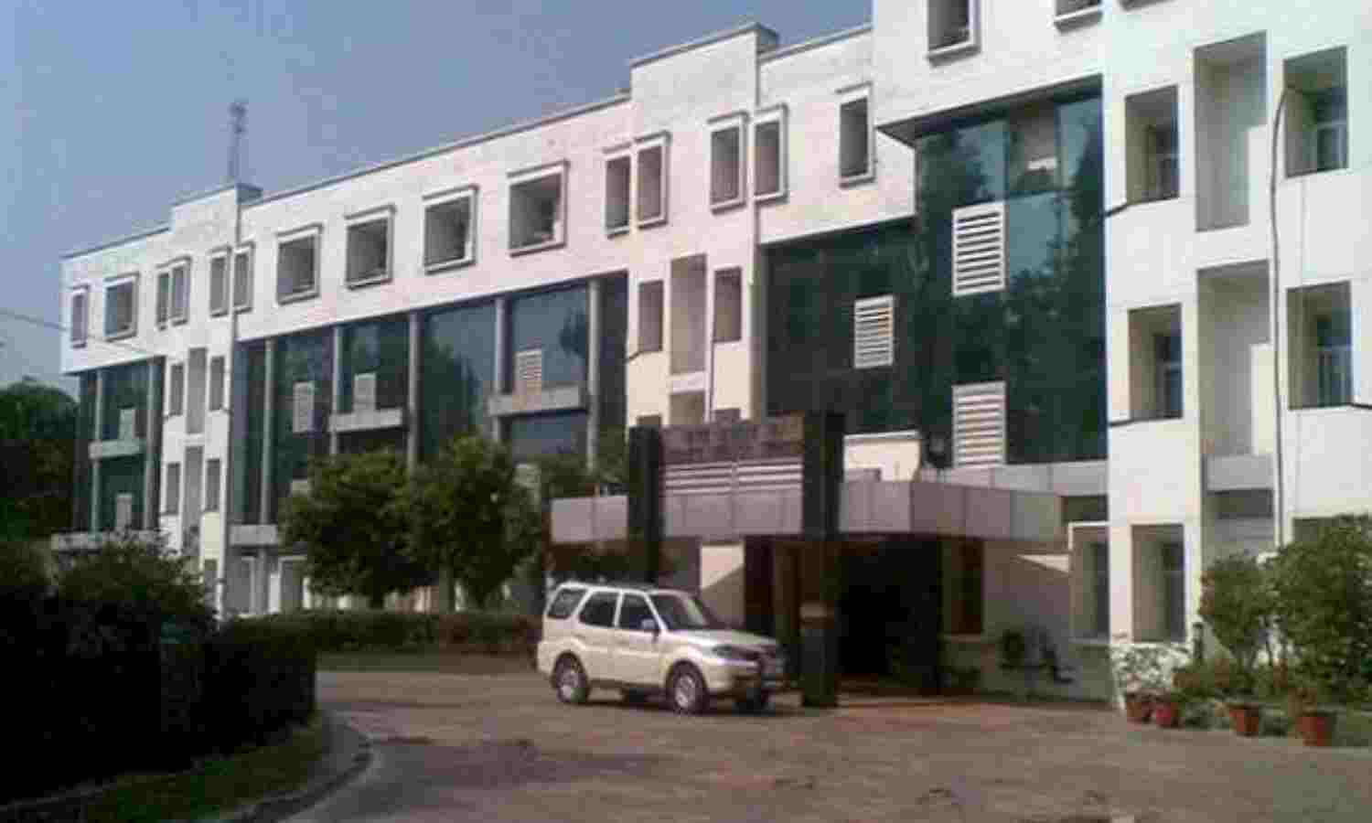 उप्र सरकार ने बदले गेस्ट हाउस के नाम, उत्तर प्रदेश सदन हुआ त्रिवेणी