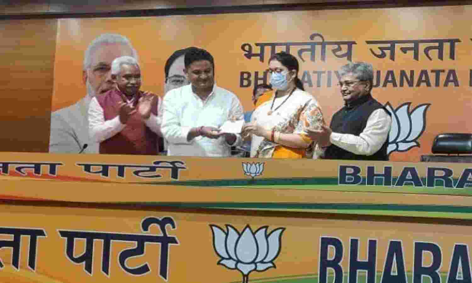 उत्तराखंड में भाजपा हुई मजबूत, निर्दलीय विधायक राम सिंह कैड़ा ने ली सदस्यता उत्तराखंड में भाजपा हुई मजबूत, निर्दलीय विधायक राम सिंह कैड़ा ने ली सदस्यता