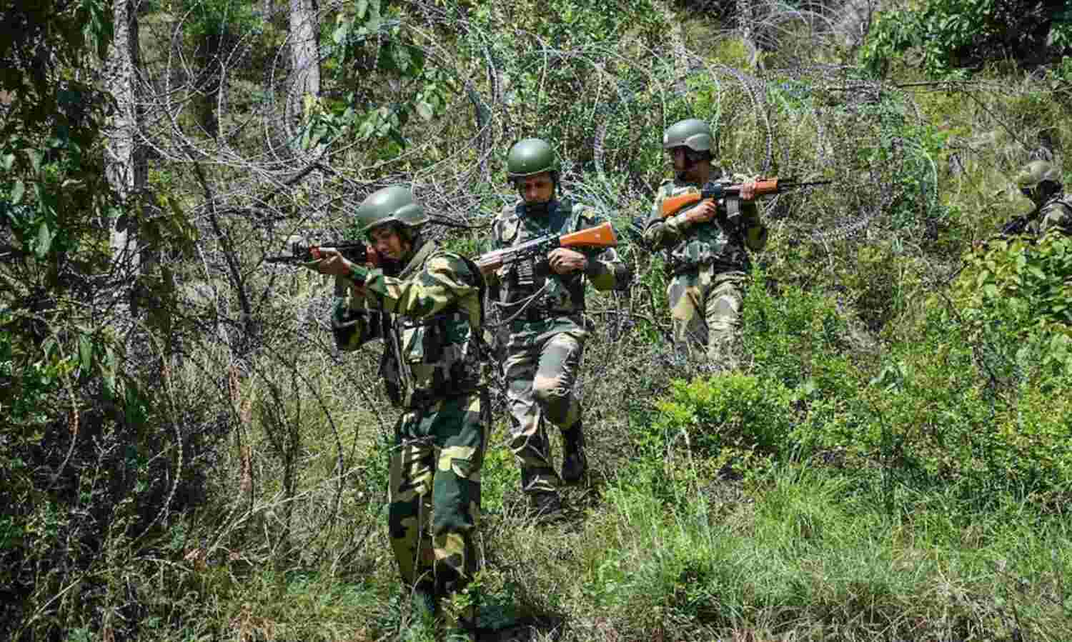 पूंछ में सेना और आतंकियों के बीच मुठभेड़, JCO समेत 5 जवान शहीद