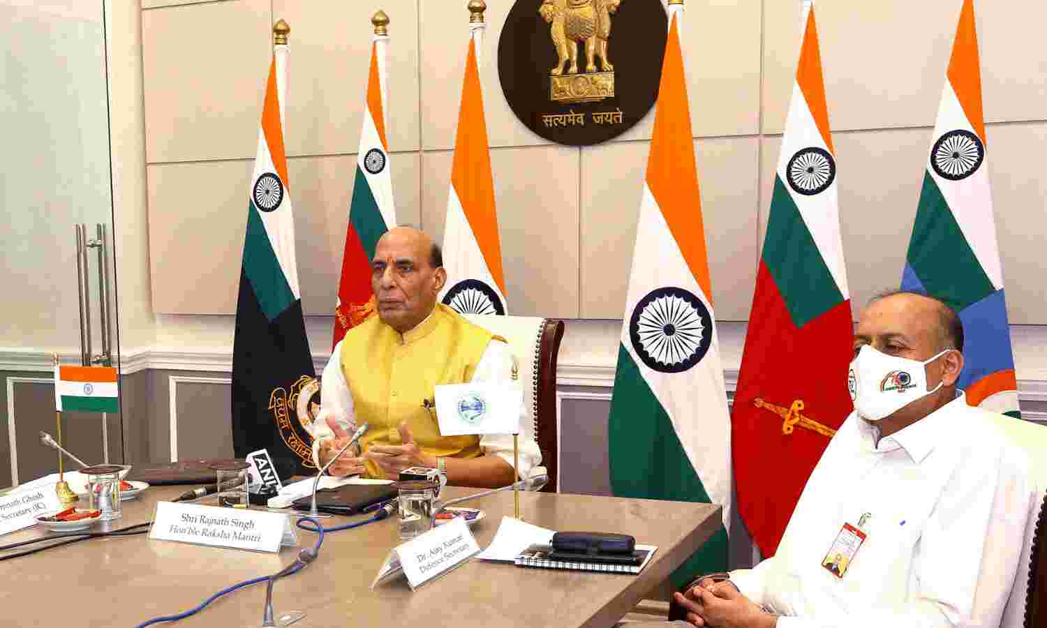 अब महिलाएं संभालेंगी सेना की बटालियनें, रक्षामंत्री ने की घोषणा अब महिलाएं संभालेंगी सेना की बटालियनें, रक्षामंत्री ने की घोषणा