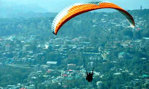 हिमाचल : धर्मशाला में पैराग्लाइडर से गिरकर एक युवक की मौत