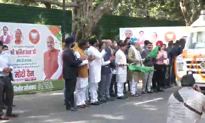 केंद्रीय गृहमंत्री शाह ने मोदी वैन को दिखाई हरी झंडी, जानिएं क्या है खास केंद्रीय गृहमंत्री शाह ने मोदी वैन को दिखाई हरी झंडी, जानिएं क्या है खास