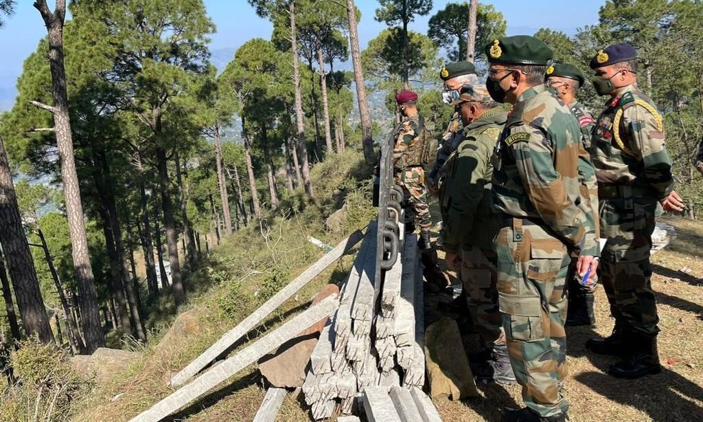 सेना प्रमुख नरवणे पहुंचे जम्मू-कश्मीर, LOC का दौरा किया, दे सकते है बड़ा आदेश