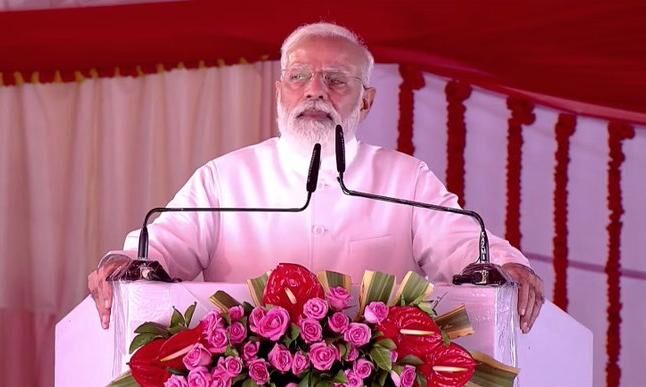 प्रधानमंत्री ने देशवासियों से की अपील, दीपावली पर लोकल फॉर वोकल को बढ़ावा दें प्रधानमंत्री ने देशवासियों से की अपील, दीपावली पर लोकल फॉर वोकल को बढ़ावा दें