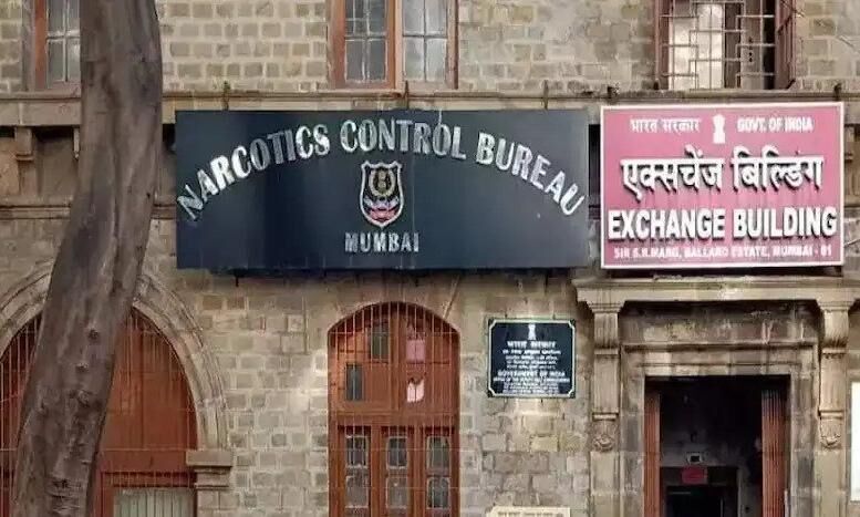 NCB आई हरकत में, बांद्रा में होटल समेत 3 जगहों पर मारा छापा