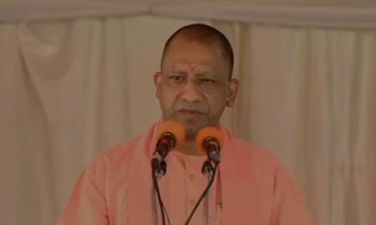 योगी सरकार ने बाढ़ पीड़ितों को 208 करोड़ रुपये से अधिक की सहायता राशि दी