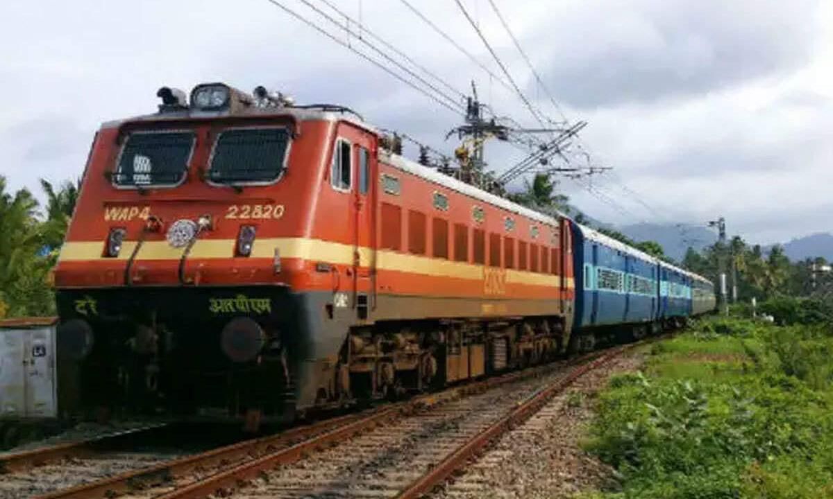 छपरा-दिल्ली स्पेशल ट्रेन लखनऊ के रास्ते शुरू, यात्रियों को मिलेगी राहत