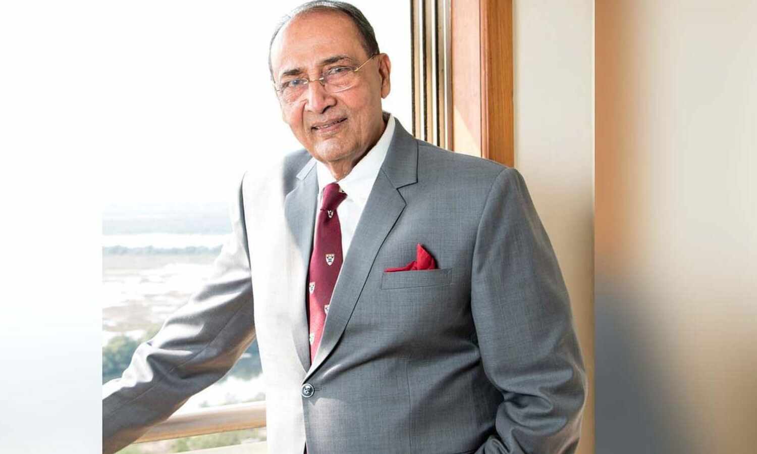 अब इस... दिग्गज अभिनेता से निधन से सदमे में बॉलीवुड, फिल्म जगत में छाया शोक