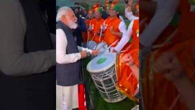 ग्लास्गो में भारतीयों संग ढोल बजाते नजर आएं प्रधानमंत्री मोदी