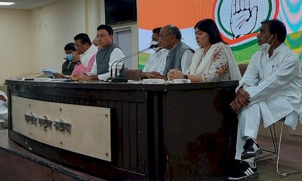 कांग्रेस 14 से 29 नवबंर तक चलाएगी अभियान, सोनिया ने दिग्विजय सिंह को सौंपी कमान