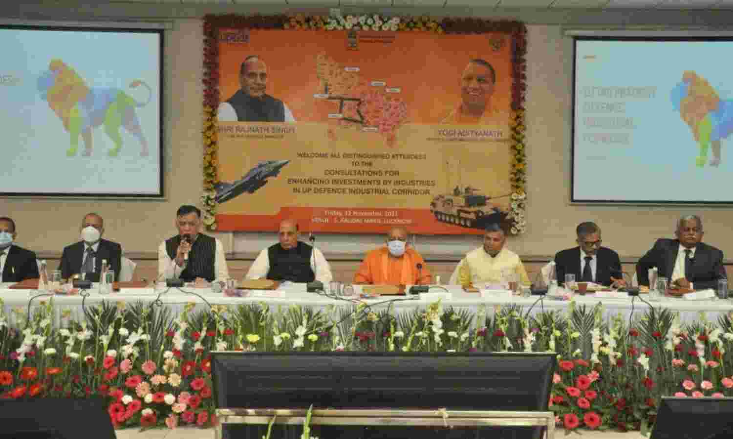 राजनाथ सिंह पहुंचे लखनऊ, कहा - सुना होगा! मुख्यमंत्री ने क्या हालत कर दी... राजनाथ सिंह पहुंचे लखनऊ, कहा - सुना होगा! मुख्यमंत्री ने क्या हालत कर दी...