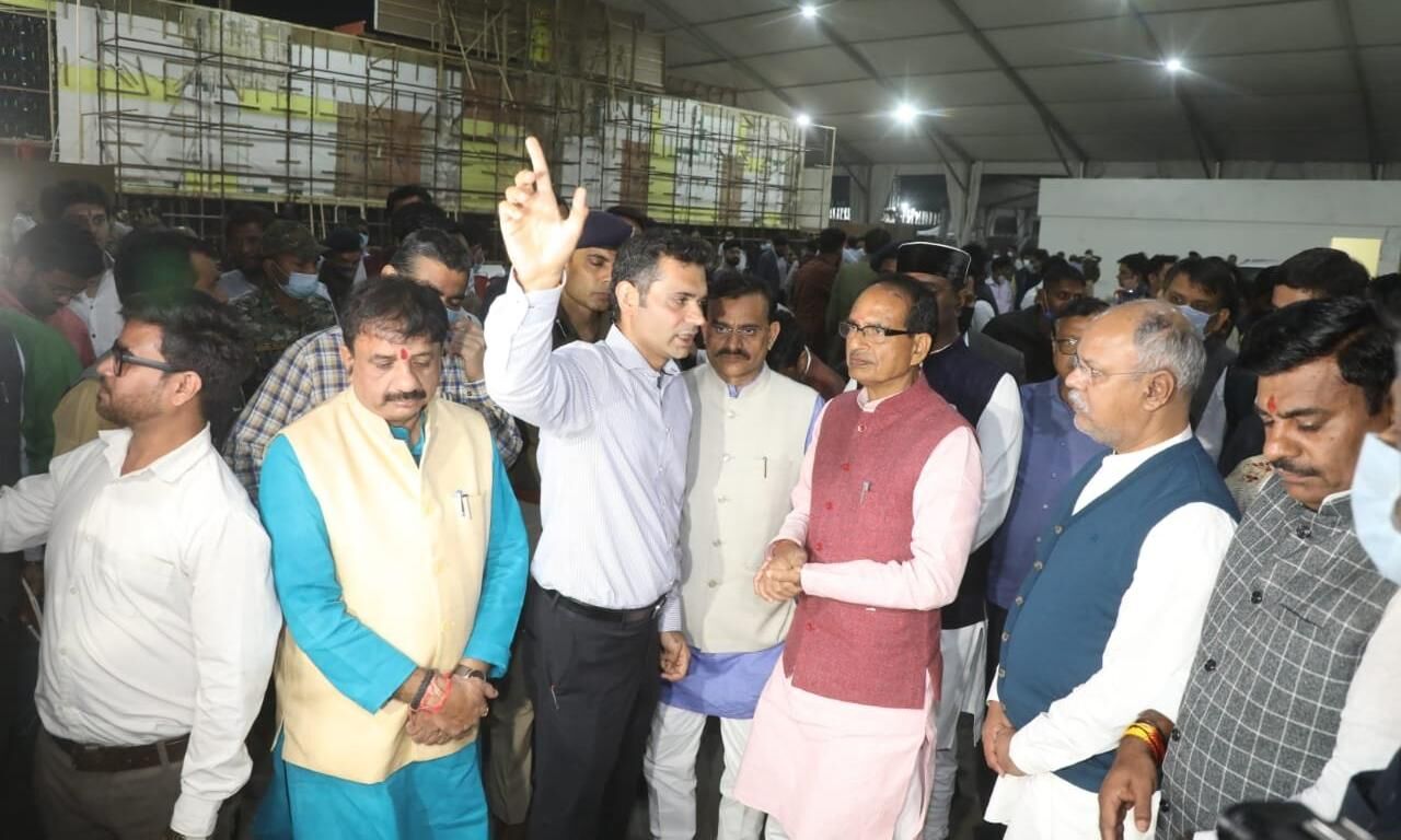 15 नवंबर को मनेगा जनजातीय गौरव दिवस, मुख्यमंत्री ने बताया- आनंद के प्रकटीकरण का...