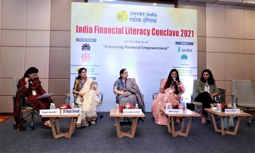 देश की वित्तीय स्थिति सुदृढ़ बनाने के लिए वित्तीय साक्षरता आवश्यक