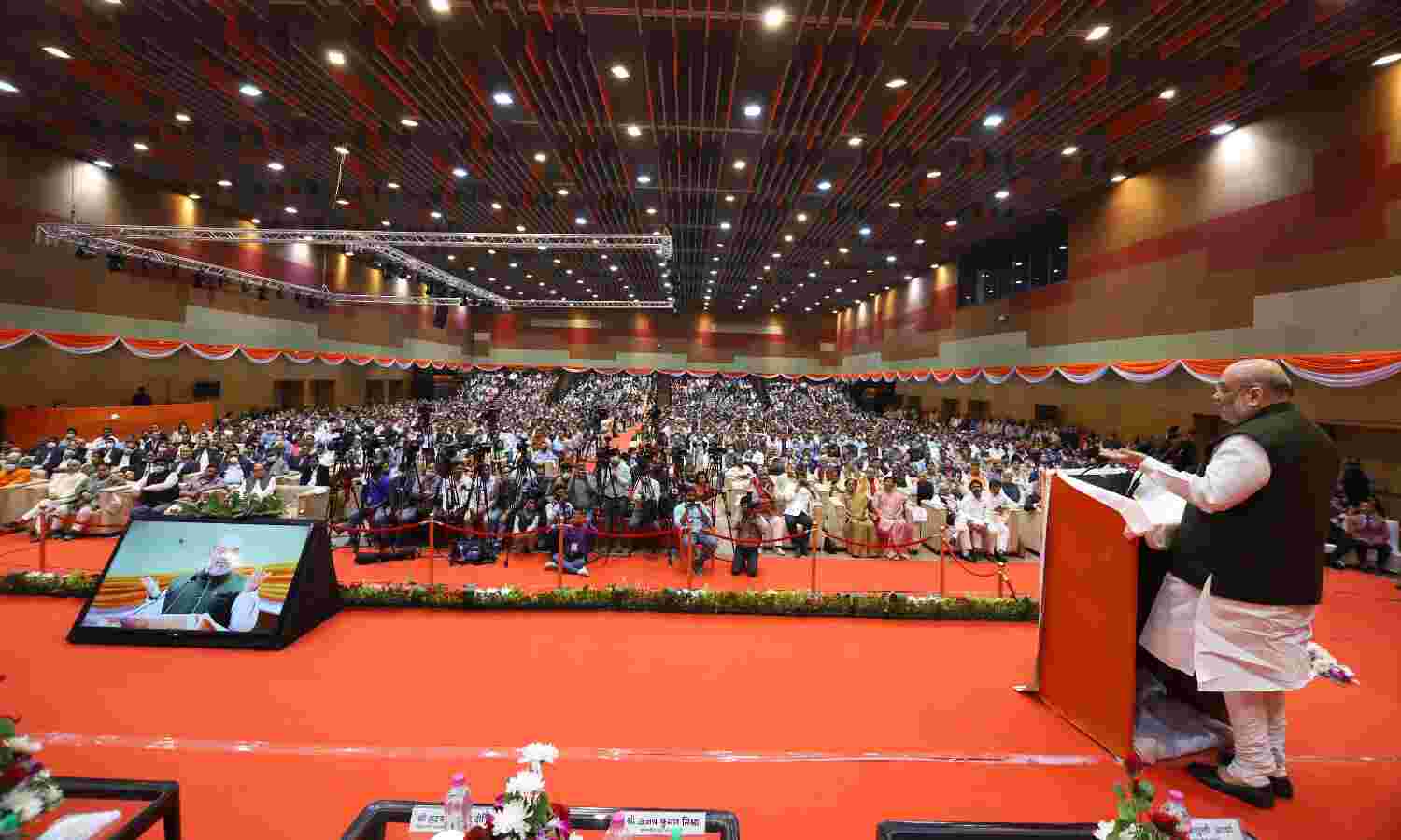 जो देश अपनी भाषा खो देता है, वह अपना मौलिक चिंतन भी खो देता है जो देश अपनी भाषा खो देता है, वह अपना मौलिक चिंतन भी खो देता है