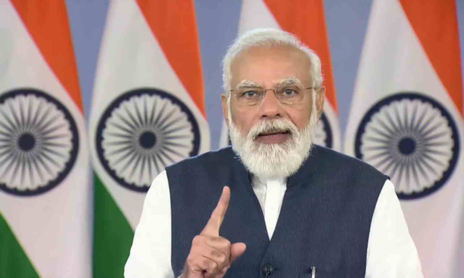 देश भगवान बिरसा के अस्तित्व, अस्मिता, आत्मनिर्भरता के सपने को लेकर बढ़ रहा है