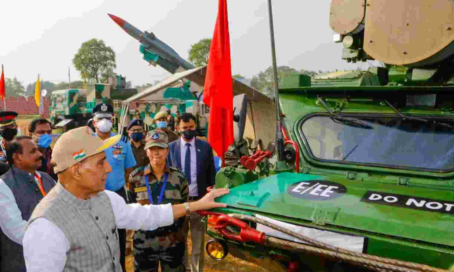 पहले सीमाई फिर आतंक अब साइबर स्पेस और अंतरिक्ष भी खतरों की जद में आ गए