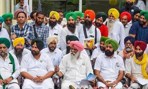 संयुक्त किसान मोर्चा ने पीएम के फैसले का किया स्वागत, बताया ऐतिहासिक जीत