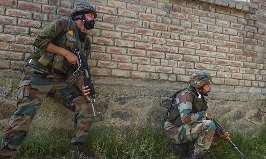 जम्मू-कश्मीर : कुलगाम में आतंकियों से मुठभेड़, 1 आतंकवादी ढेर जम्मू-कश्मीर : कुलगाम में आतंकियों से मुठभेड़, 1 आतंकवादी ढेर