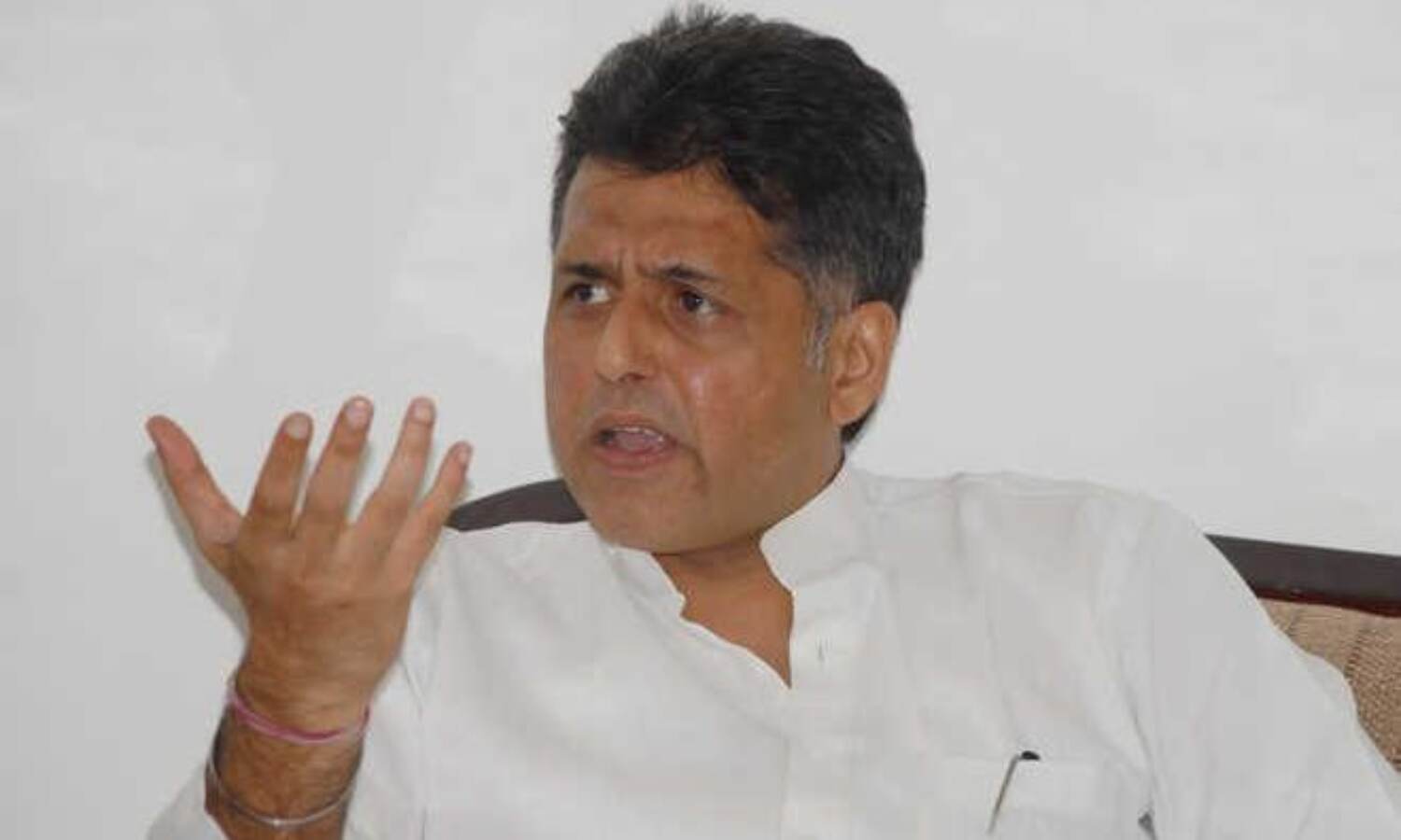 कांग्रेस नेता ने इमरान को भाई कहने पर सिद्धू को घेरा, पूछा- क्या आप जवानों की शहादत भूल गए