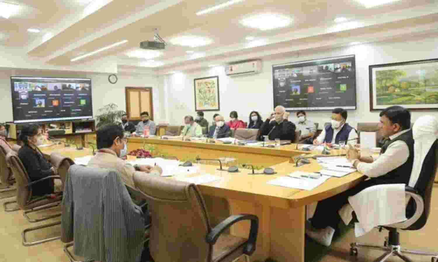 मणिपुर समेत चार राज्यों में टीकाकरण की समीक्षा, स्वास्थ्य मंत्री ने बुलाई बैठक