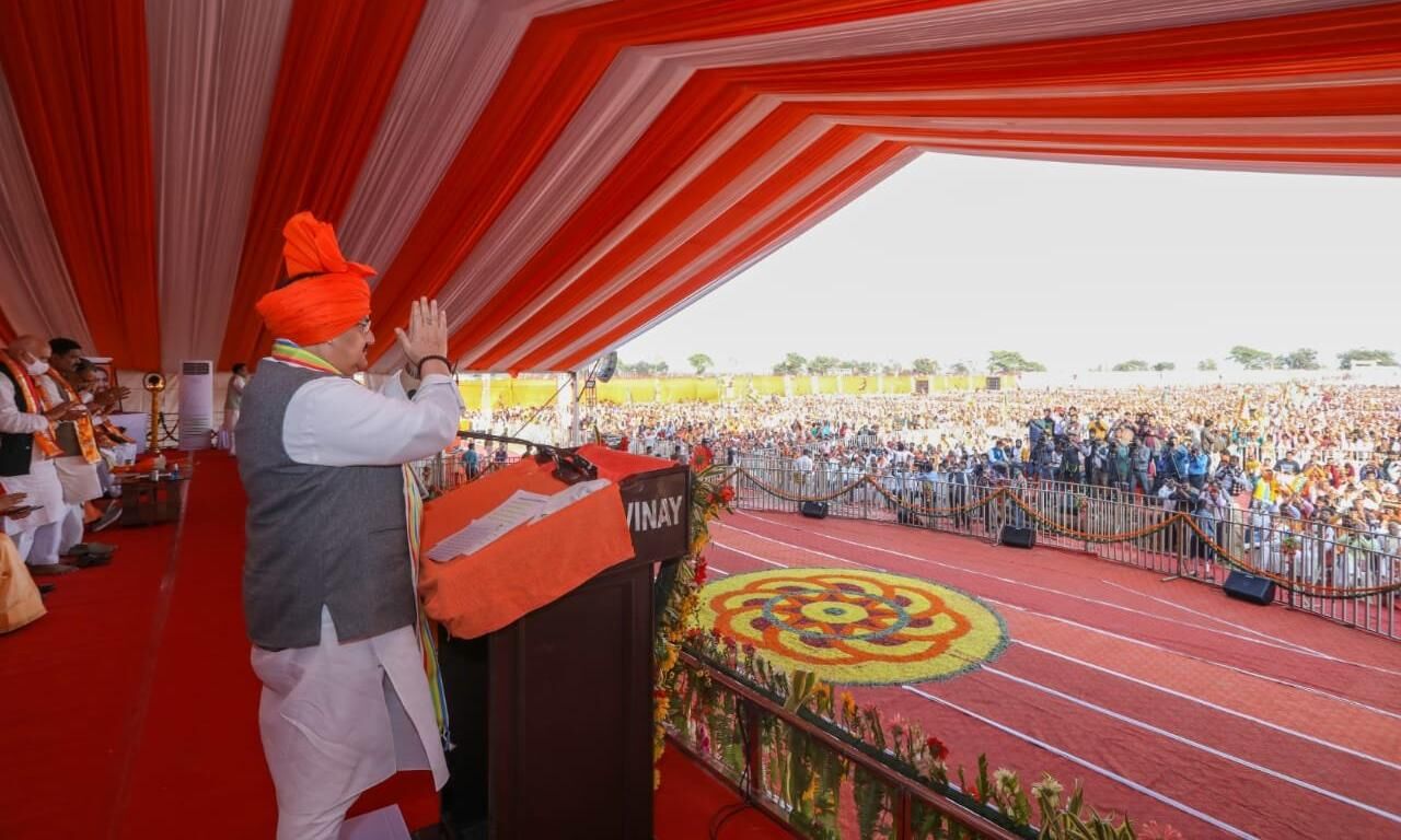 मिशन 2022 :  जेपी नड्डा ने विपक्ष पर साधा निशाना, भाजपा में राष्ट्रवाद, अन्य दलों में वंशवाद 