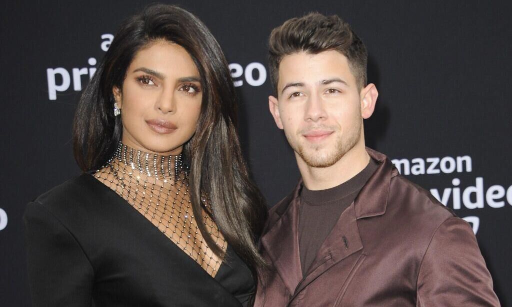 क्या प्रियंका-निक के रिश्ते में आ रही है दूरी ? पीसी ने नाम से हटाया जोनस